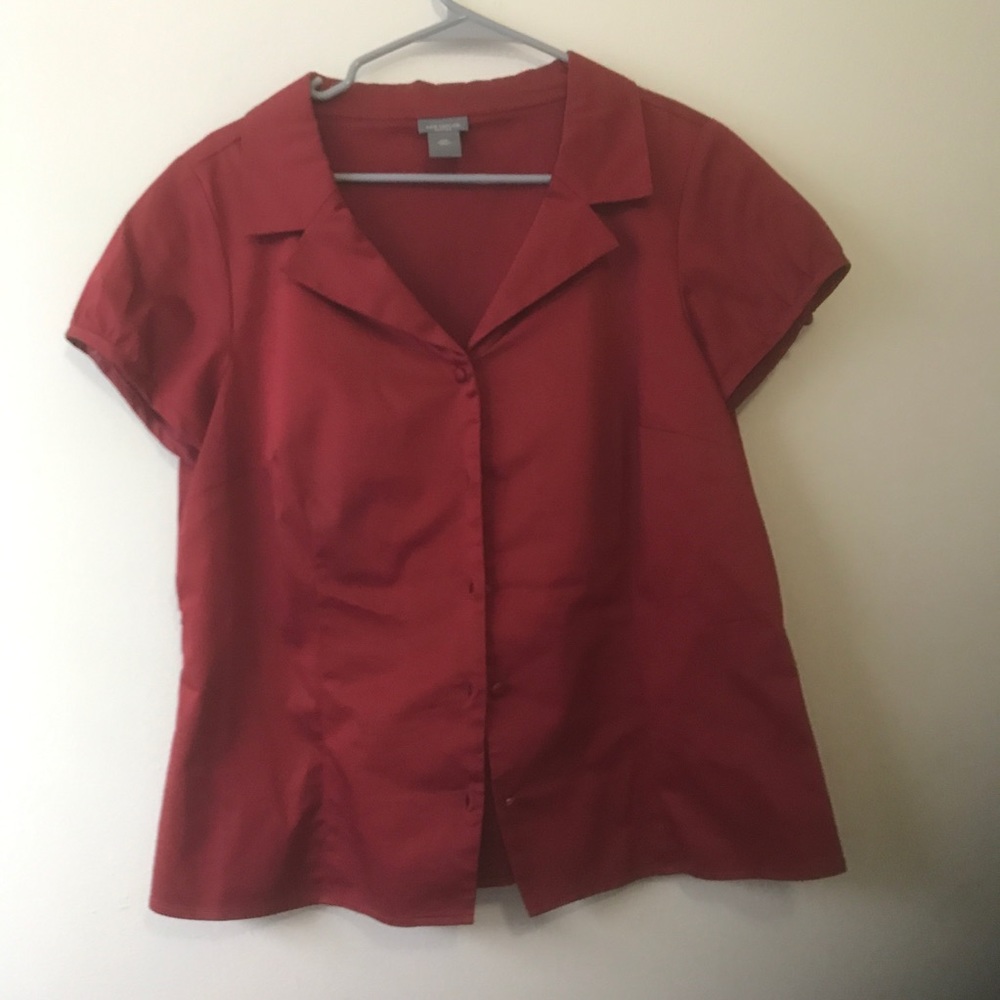 Ann Taylor dark red short sleeve blouse
